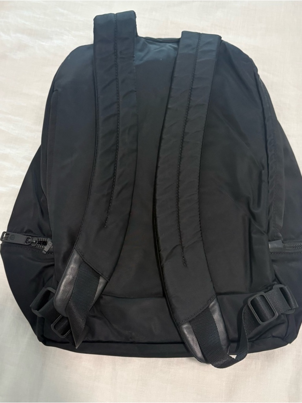 lululemon Black Everyday Backpack - Picture 2 of 3